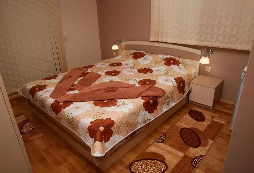 Majatalo Stanchevata Kashta