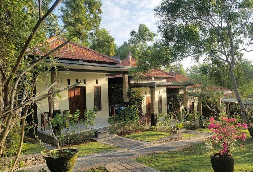 פנסיון Tregge Surf Camp Uluwatu