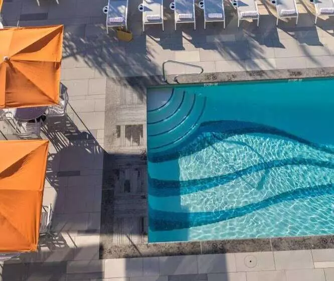 ユースホステル The Break