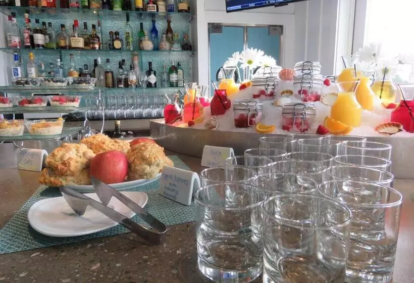 ユースホステル The Break