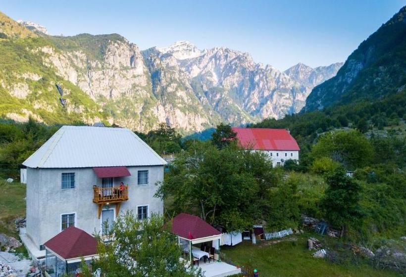 פנסיון Guesthouse Marashi