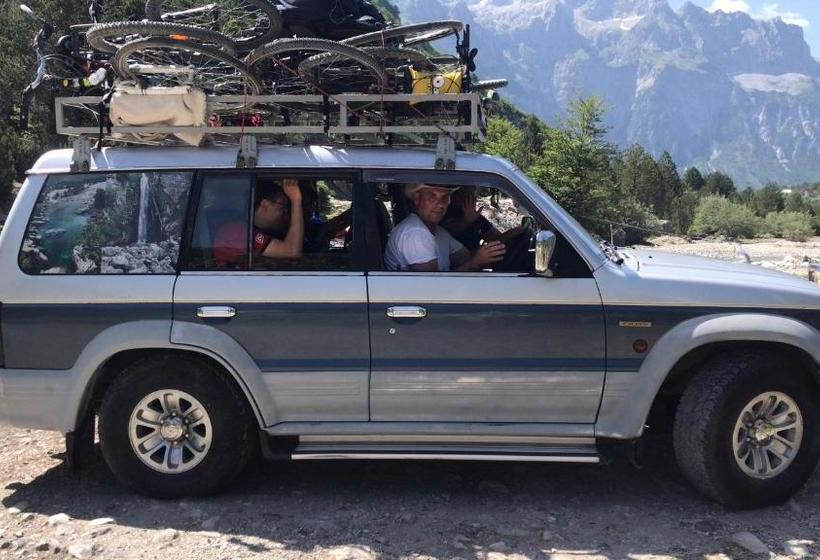 פנסיון Guesthouse Marashi