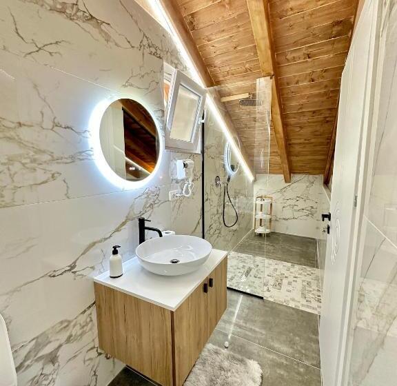 פנסיון Guesthouse Marashi