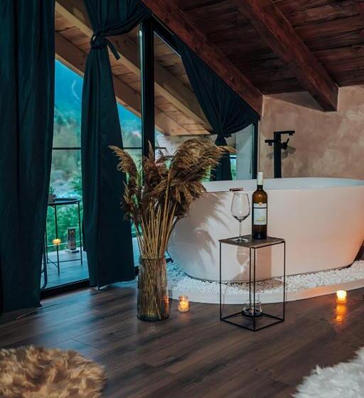 פנסיון Guesthouse Marashi