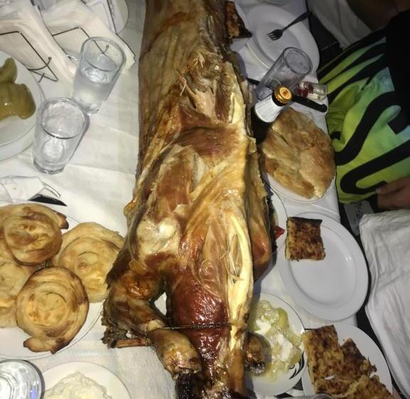 פנסיון Guesthouse Marashi