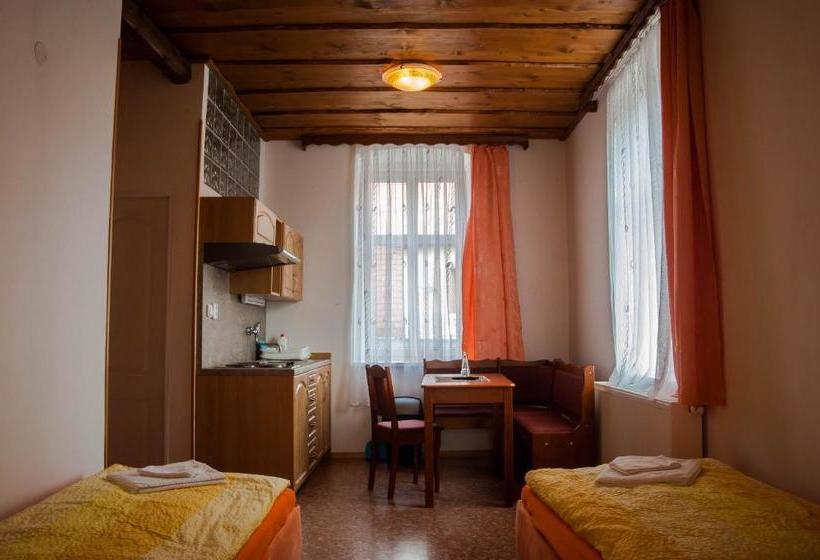 膳宿费 Penzion Kameňák