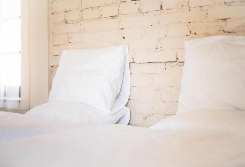 פנסיון Penzion Papírna