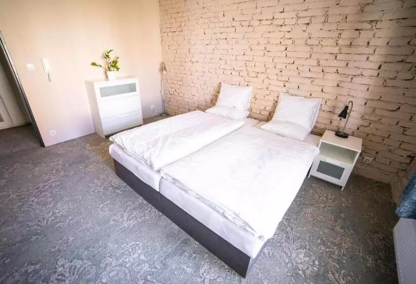 Majatalo Penzion Papírna