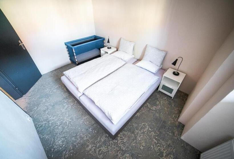 פנסיון Penzion Papírna