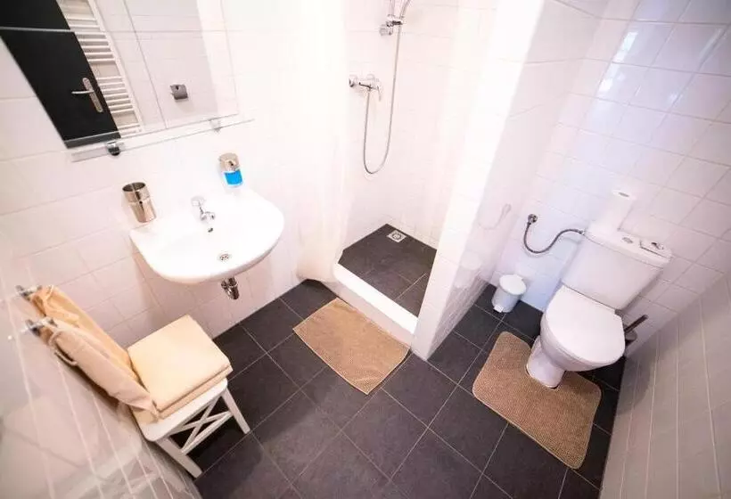 Majatalo Penzion Papírna