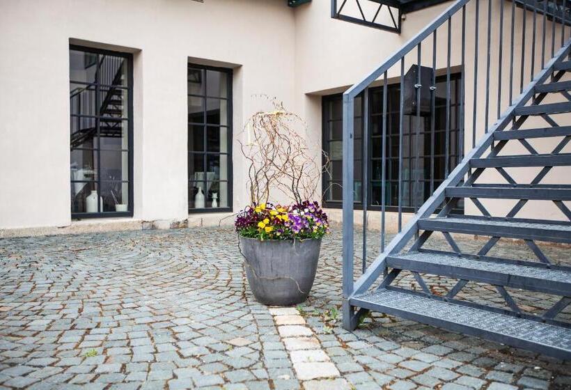 פנסיון Penzion Papírna