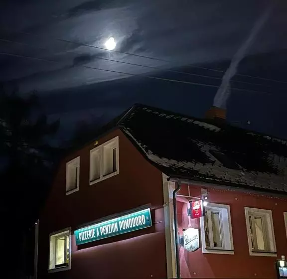 Majatalo Penzion Pomodoro