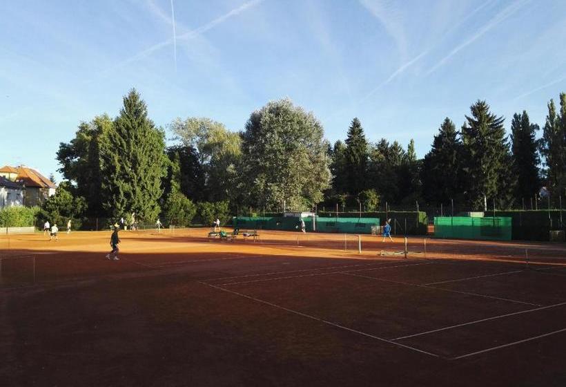 膳宿费 Penzion Tenis