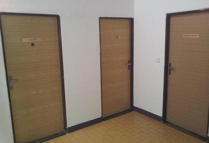 膳宿费 Penzion Tenis