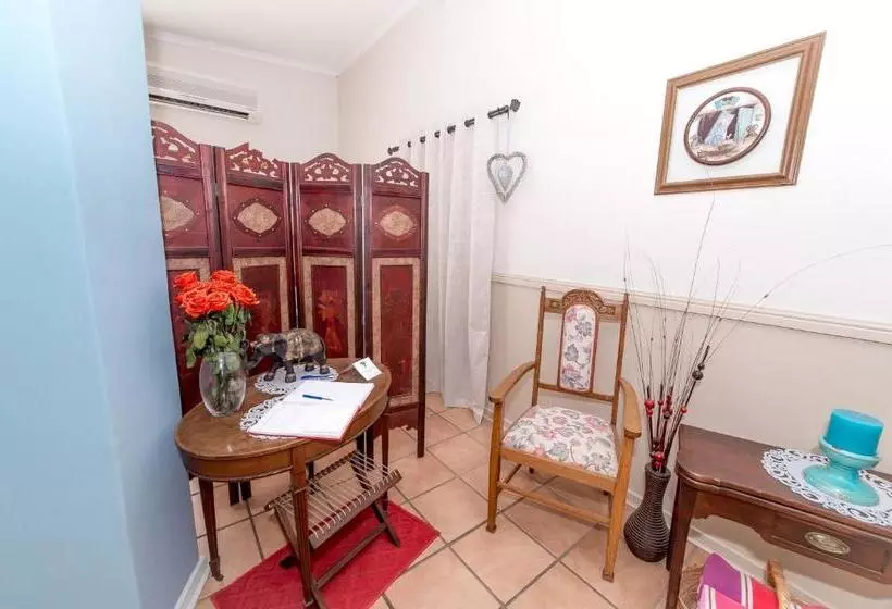 پانسیون Tarentaalrand Guesthouse