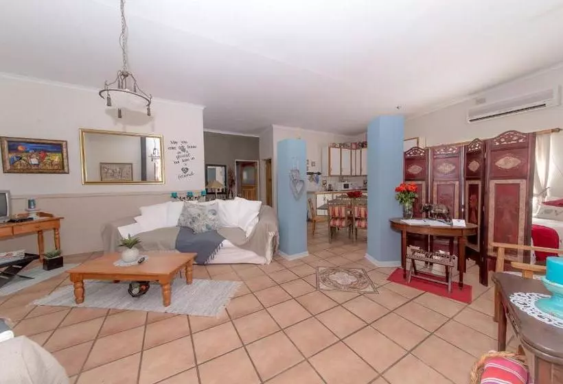 پانسیون Tarentaalrand Guesthouse