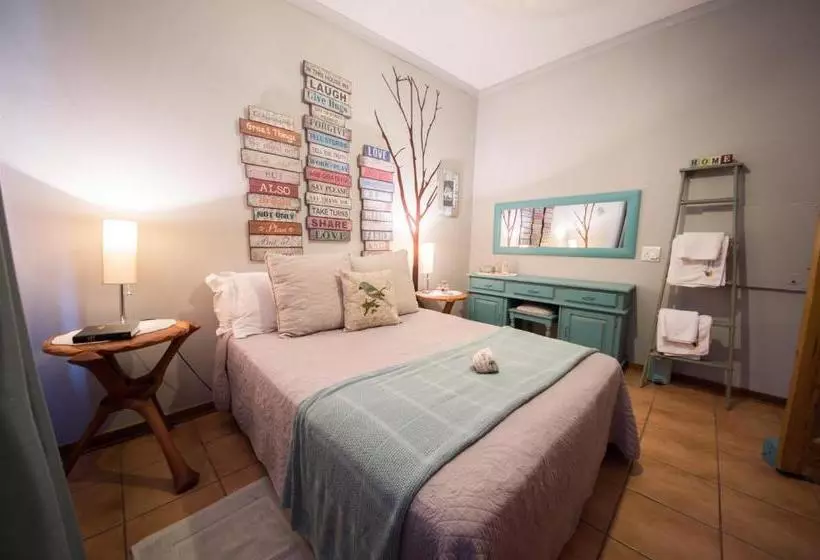 پانسیون Tarentaalrand Guesthouse