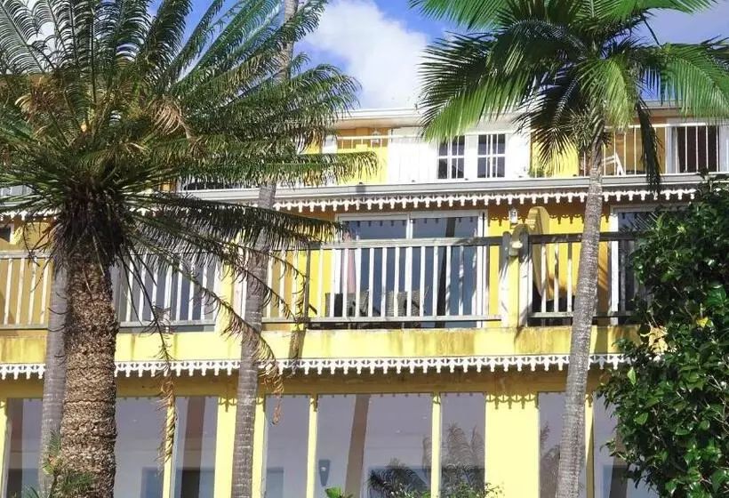 پانسیون Villa Laurina