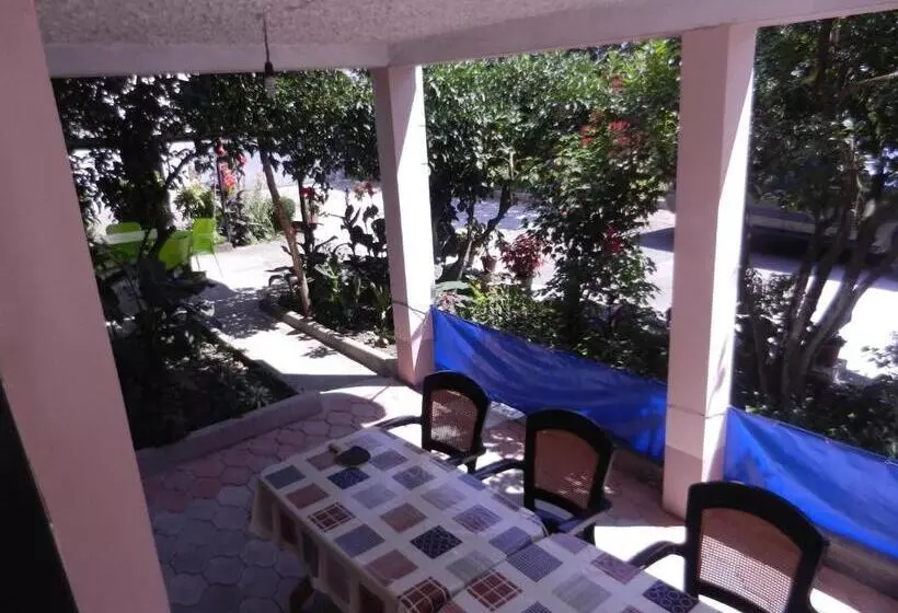 پانسیون Guest House Roman/gonio