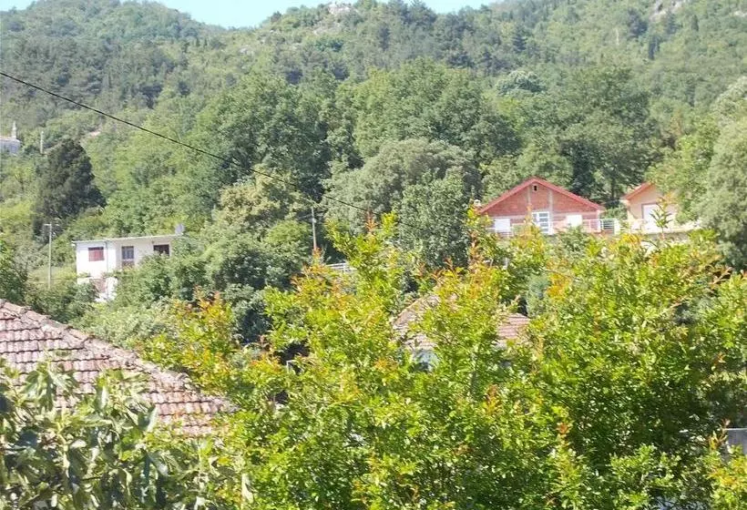 پانسیون Guesthouse Feel Lake