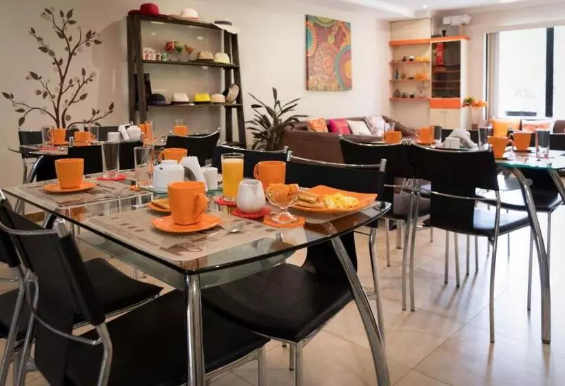 Pension Hostal Kolibri B&b