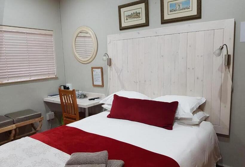 פנסיון Dormio Manor Guest Lodge