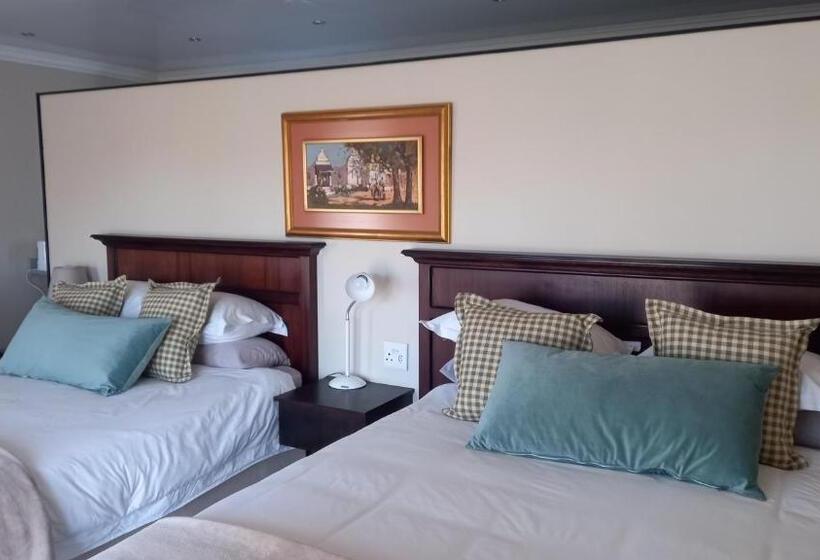 פנסיון Dormio Manor Guest Lodge