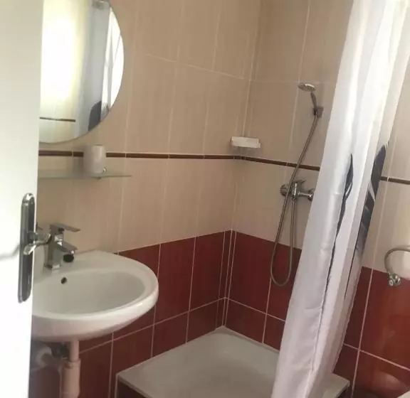 Majatalo Guest House Rózsakert