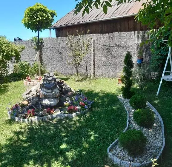 Majatalo Guest House Rózsakert