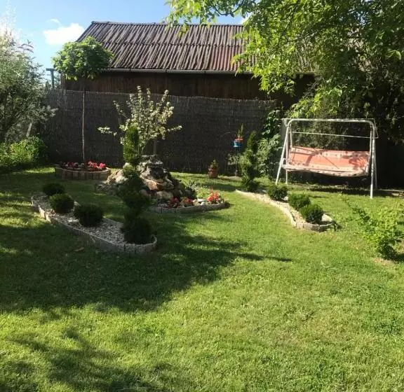 Majatalo Guest House Rózsakert