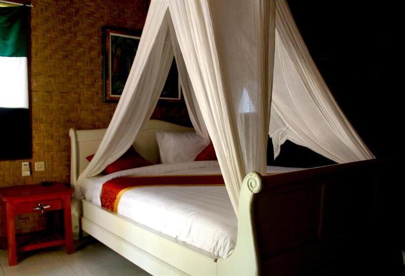 بنسيون Hobbit S House Homestay