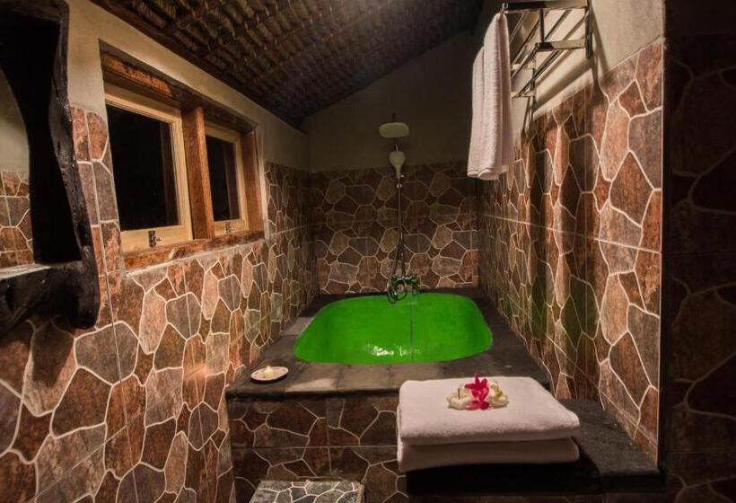 بنسيون Hobbit S House Homestay