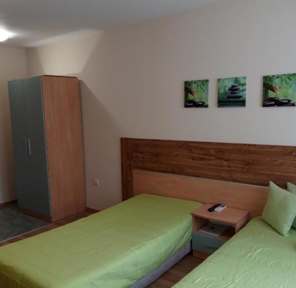 پانسیون Private Rooms Silvia