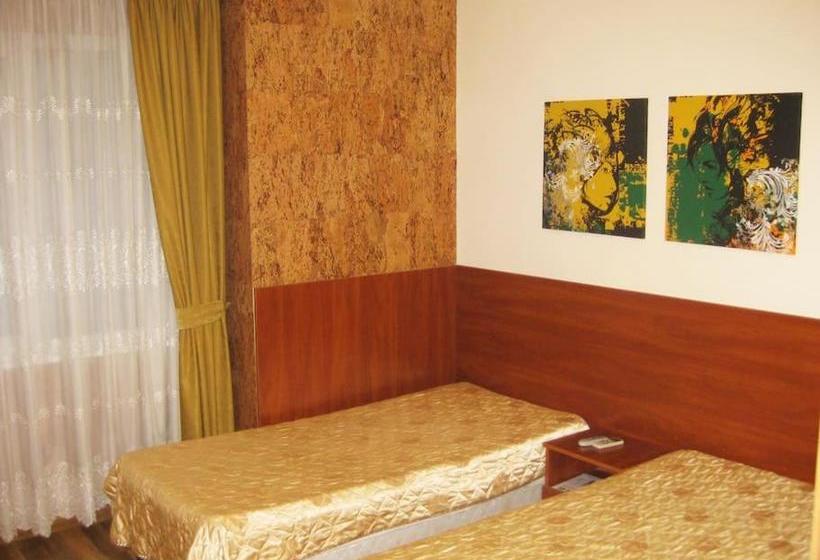 پانسیون Private Rooms Silvia