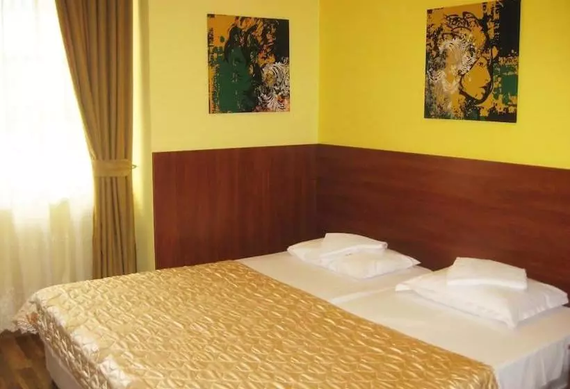 ペンション Private Rooms Silvia