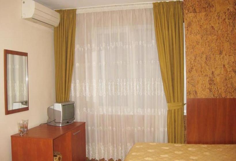 پانسیون Private Rooms Silvia