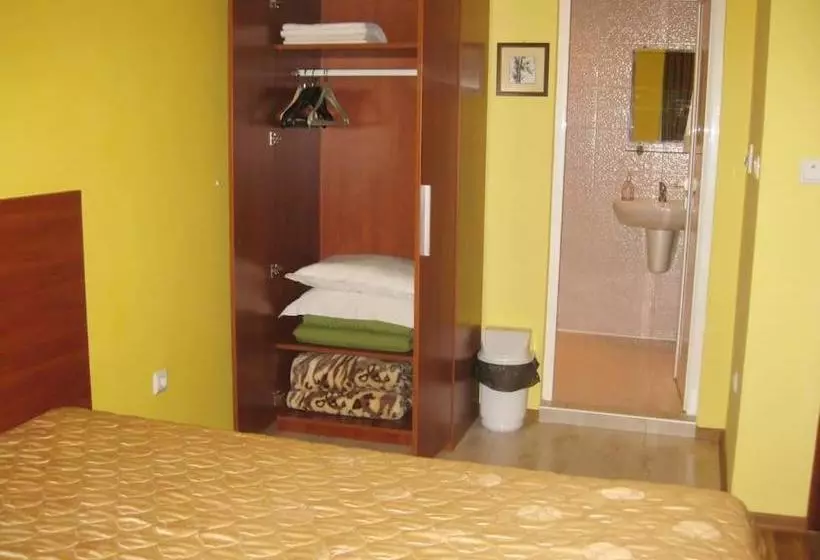 ペンション Private Rooms Silvia