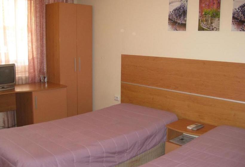 پانسیون Private Rooms Silvia