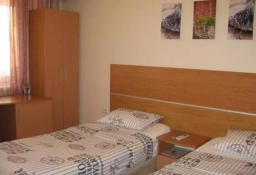 ペンション Private Rooms Silvia