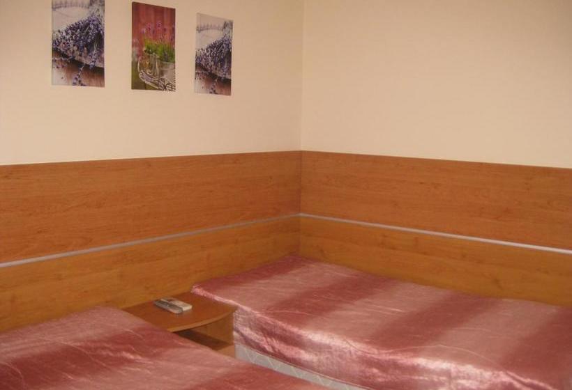 پانسیون Private Rooms Silvia