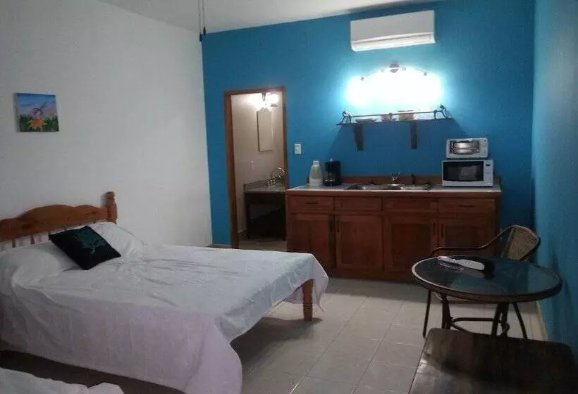 Retkeilymaja Bamboleo Inn Belize