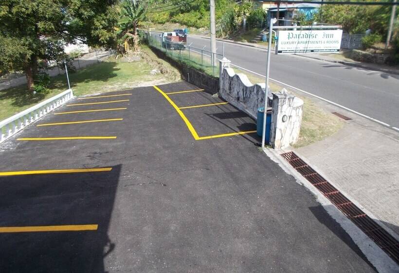 هاستل Paradise Inn