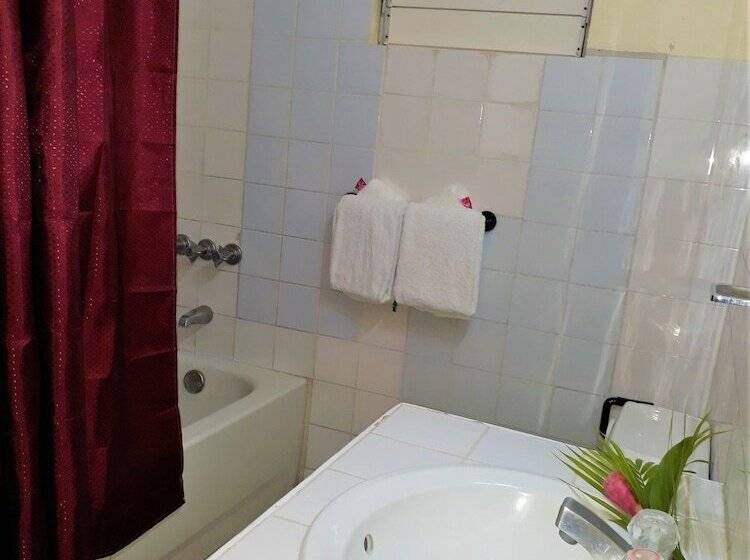 هاستل Paradise Inn