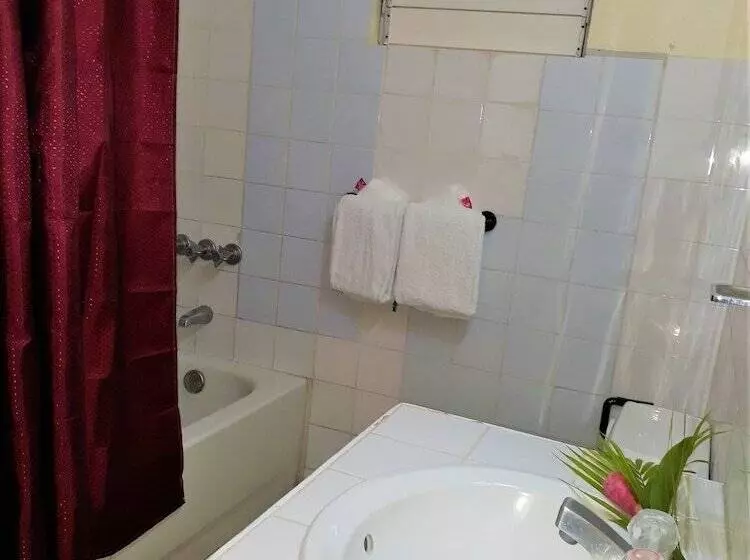 هاستل Paradise Inn