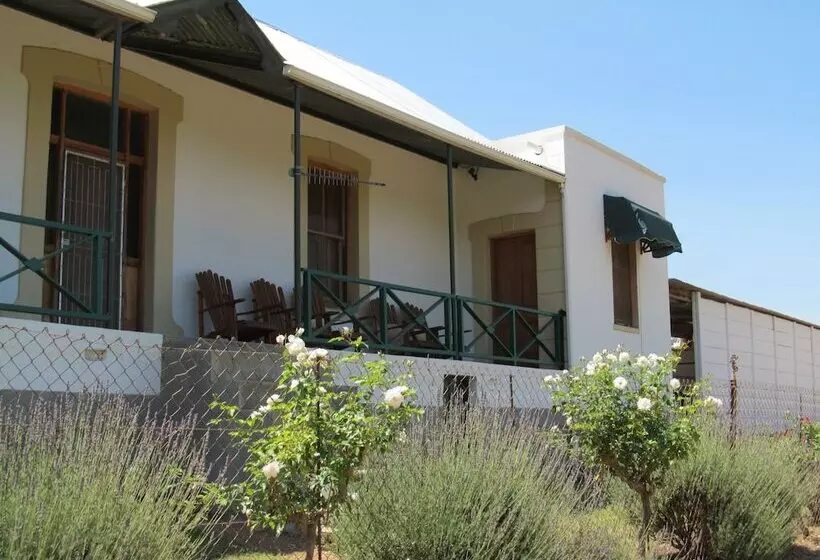 Hotelli Die Ou Huis Accommodation