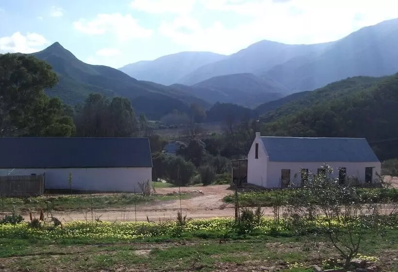 Hotelli Die Ou Huis Accommodation