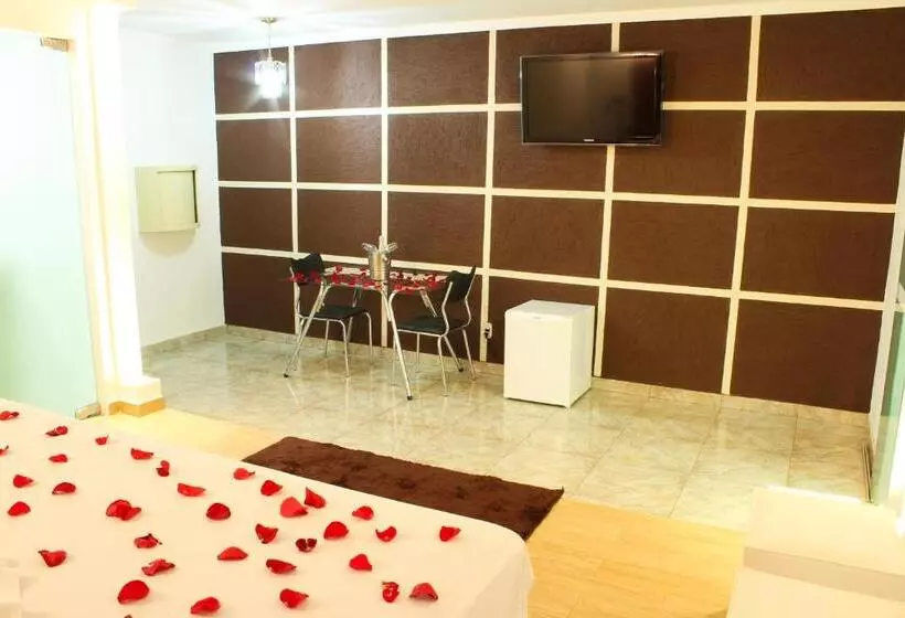 Medieval Motel E Hospedagem