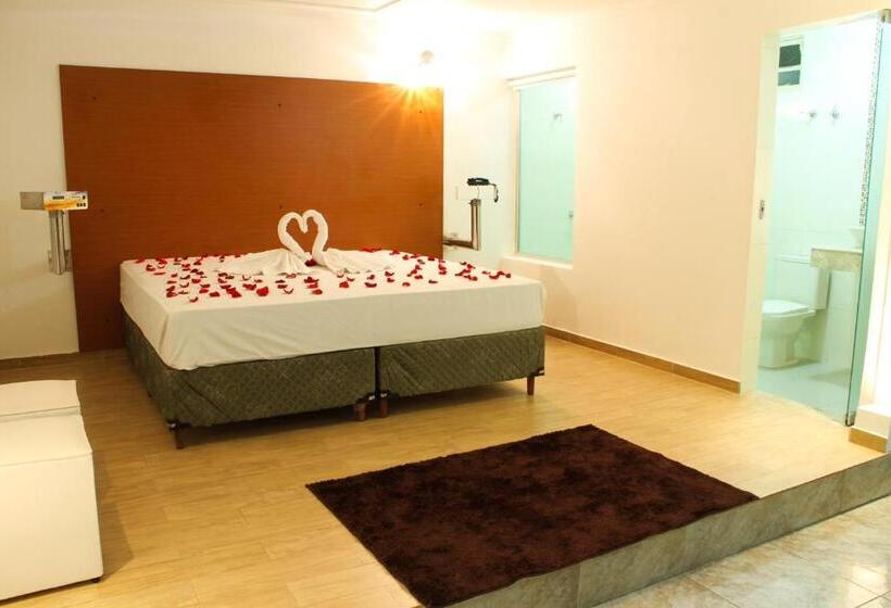 Medieval Motel E Hospedagem