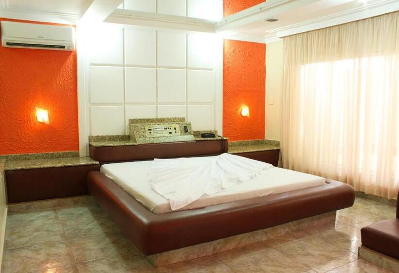 Medieval Motel E Hospedagem