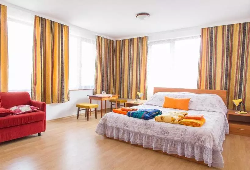 پانسیون Guest House Tulen